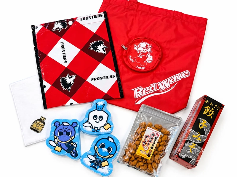 ガラガラ抽選の賞品。フロンターレ、富士通レッドウェーブ、かわさき餃子などのグッズ