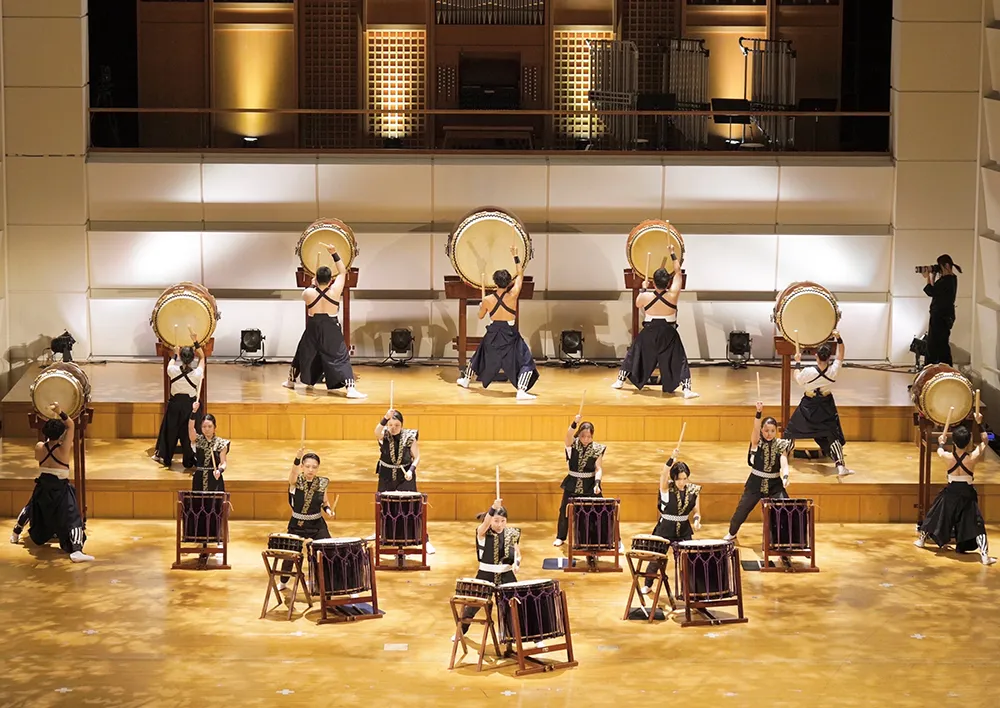 洗足学園音楽大学「鼓弾」