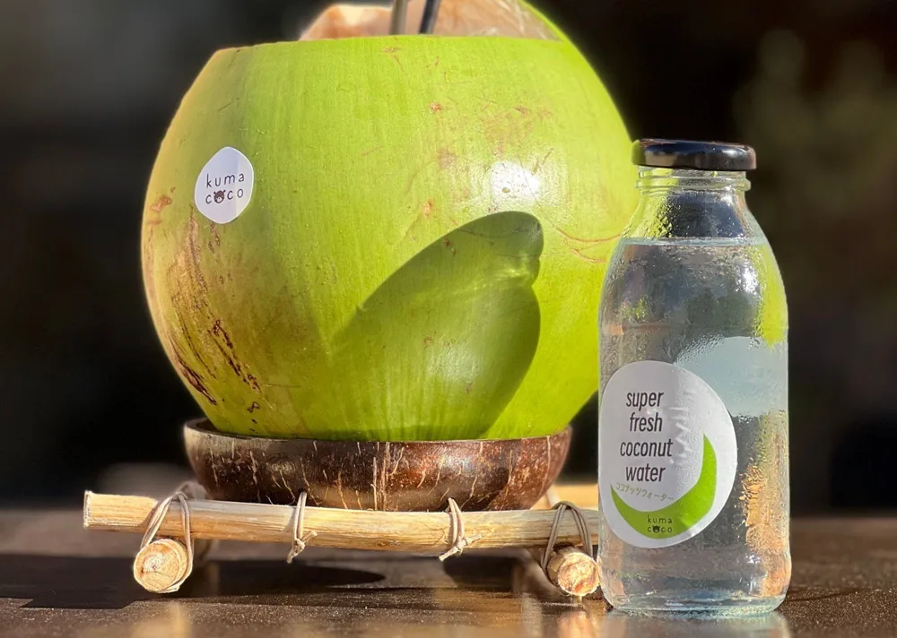 まるごとフレッシュココナッツウォーター