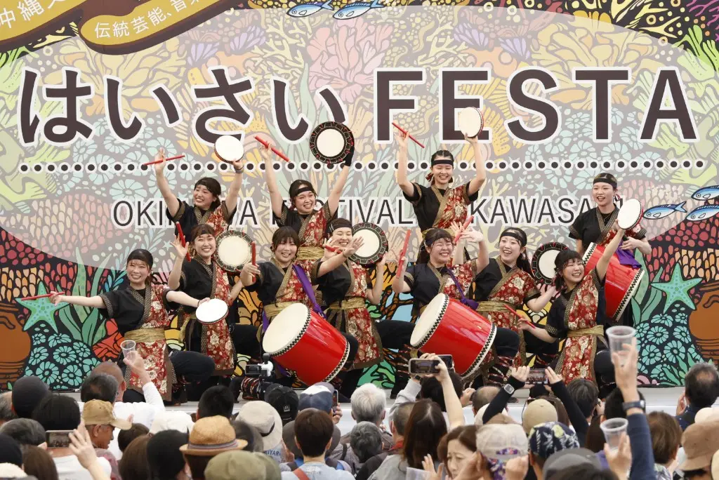 ラ チッタデッラでの野外ライブ・ステージの様子