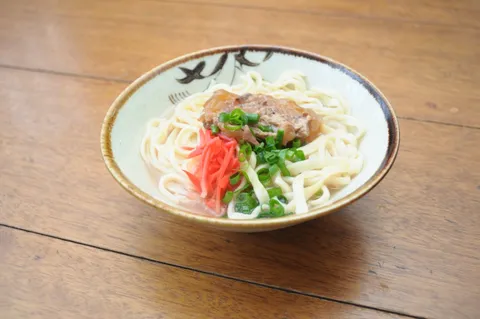 うるくそばの軟骨ソーキそば